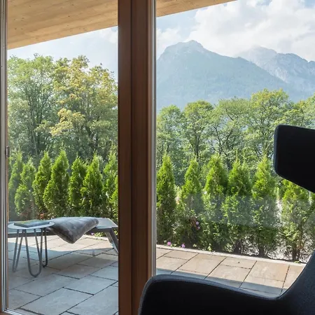 Hindenburglinde Hotel 4*