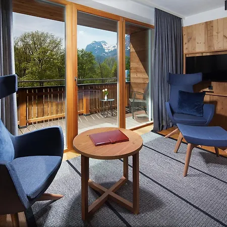 Hotel Hindenburglinde 4*